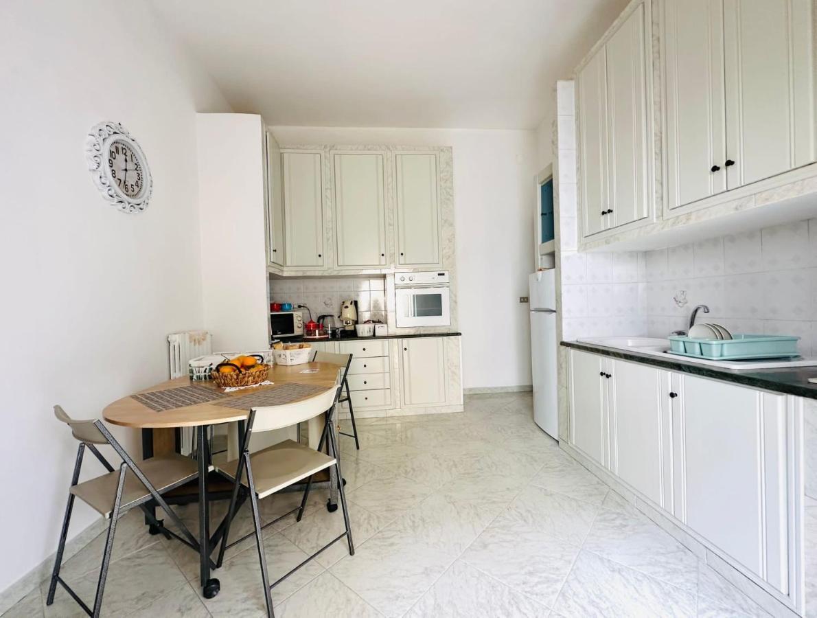Bed and Breakfast Family Relax Caracciolo Napoli Esterno foto