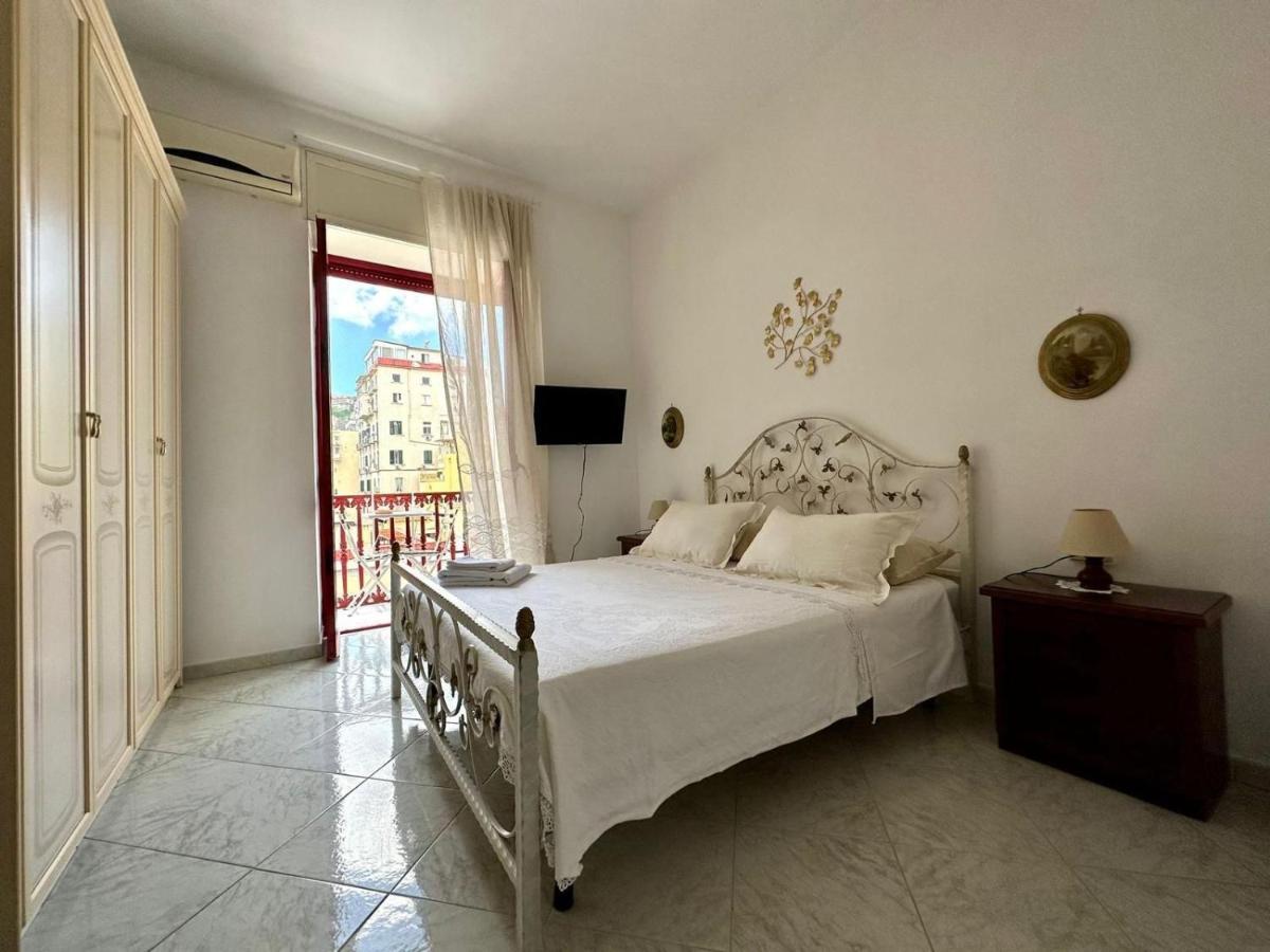 Bed and Breakfast Family Relax Caracciolo Napoli Esterno foto